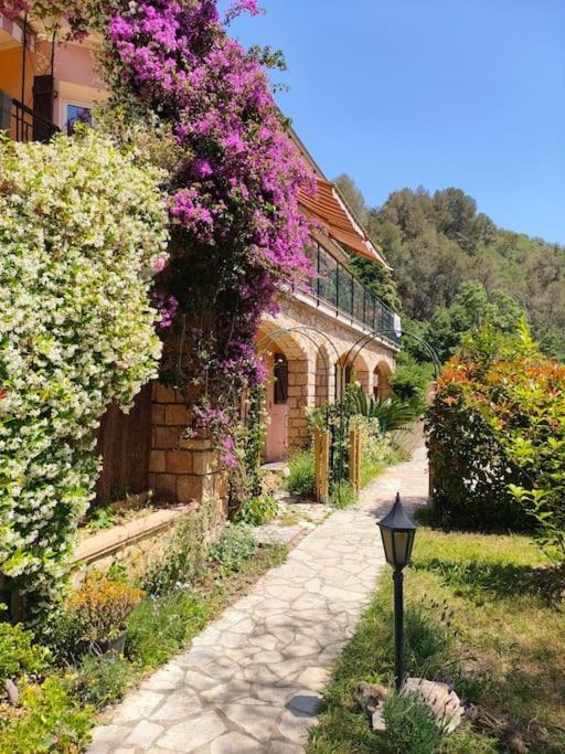 Un Brin De Paille Cagnes-sur-Mer Exterior foto